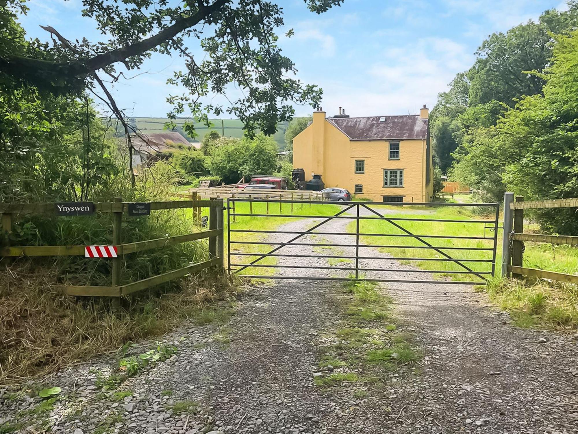 Llanfynydd Ynywsen Dairy Flatヴィラ エクステリア 写真